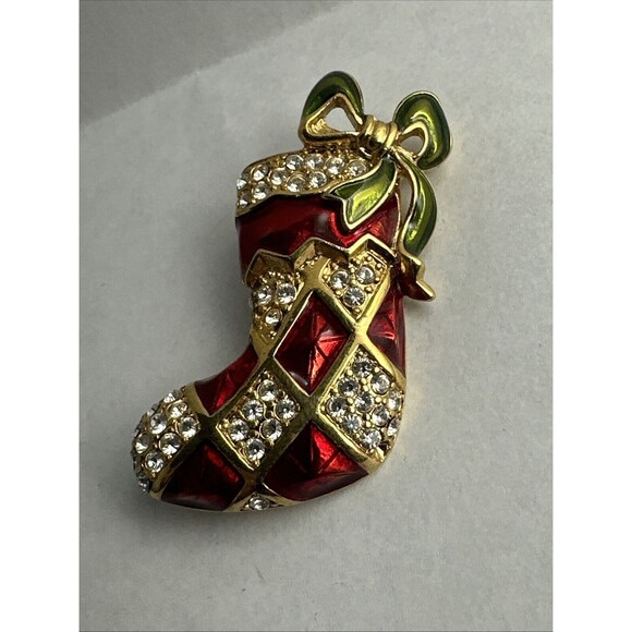 MONET Christmas Red Enamel Stocking Green Bow Clear Rhinestone Pin Brooch - Picture 5 of 6